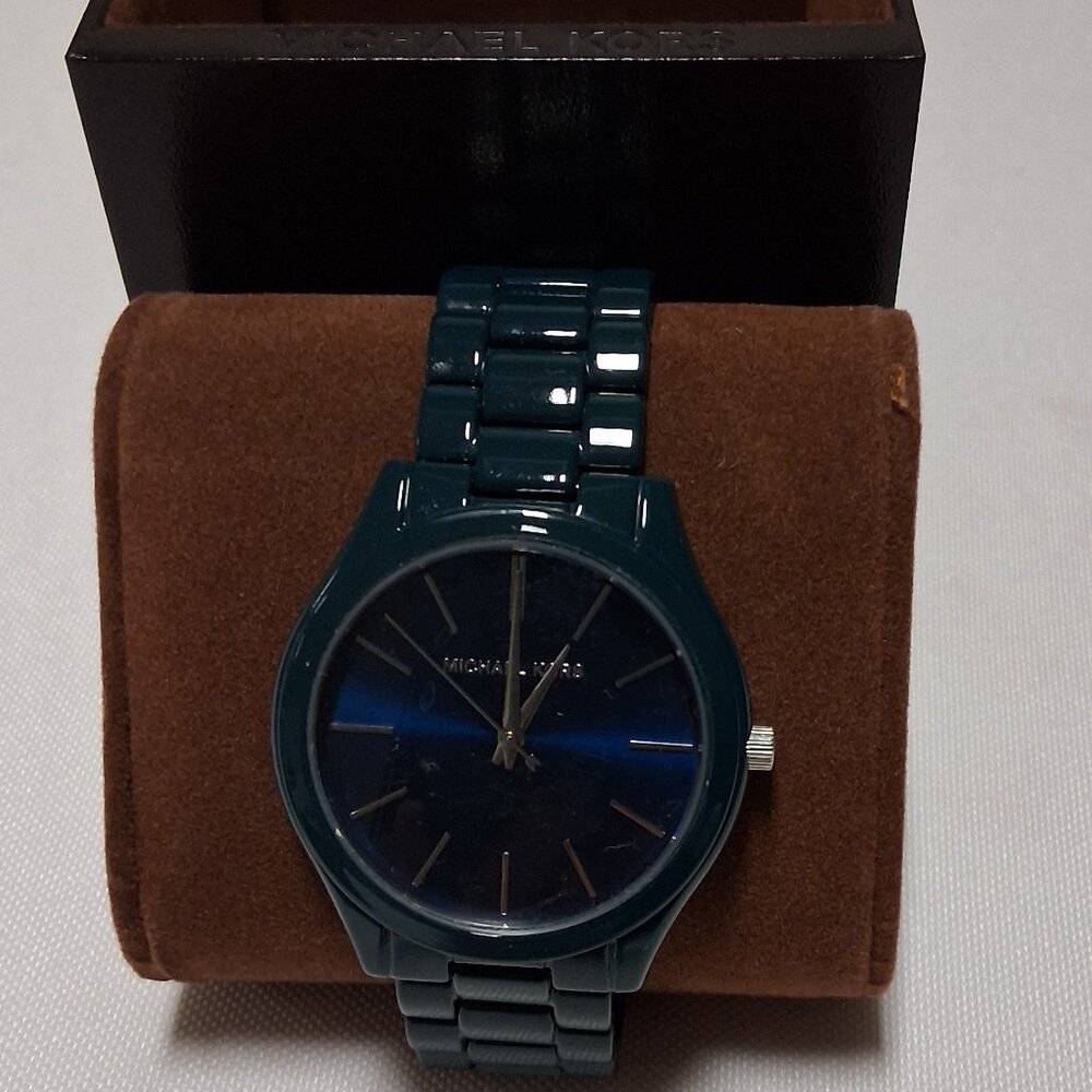 Michael Kors Women’s Slim Runway Quartz Watch – Model MK4416
